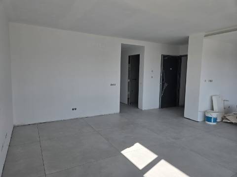 Apartamento T2 de luxo em Tavira com varanda, em fase de construção