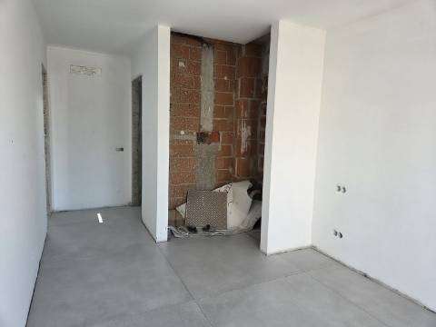 Apartamento T2 de luxo em Tavira com varanda, em fase de construção