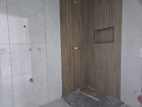 Apartamento T2 de luxo em Tavira com varanda, em fase de construção