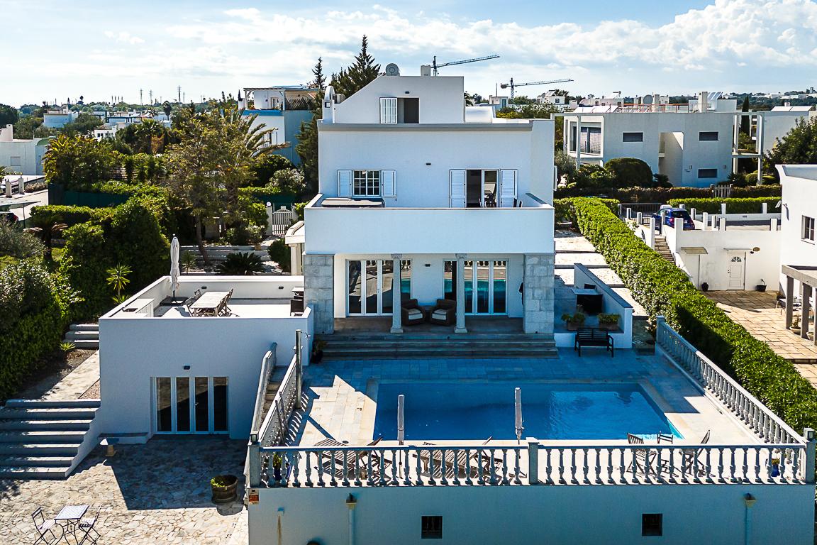 Moradia Exclusiva T4 com Vista Mar e Cidade em Tavira