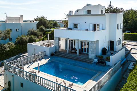 Moradia Exclusiva T4 com Vista Mar e Cidade em Tavira