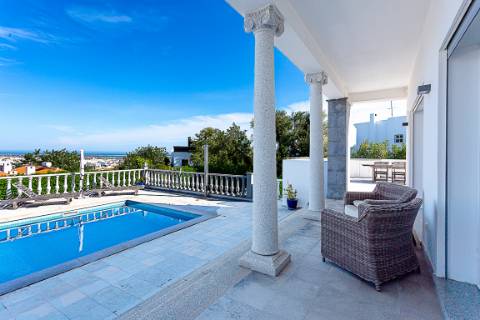 Moradia Exclusiva T4 com Vista Mar e Cidade em Tavira