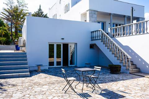 Moradia Exclusiva T4 com Vista Mar e Cidade em Tavira