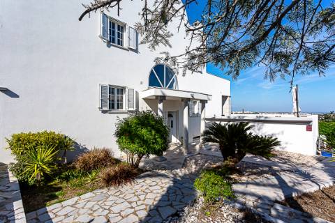 Moradia Exclusiva T4 com Vista Mar e Cidade em Tavira