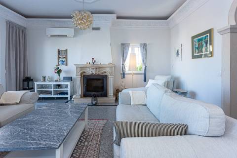 Moradia Exclusiva T4 com Vista Mar e Cidade em Tavira