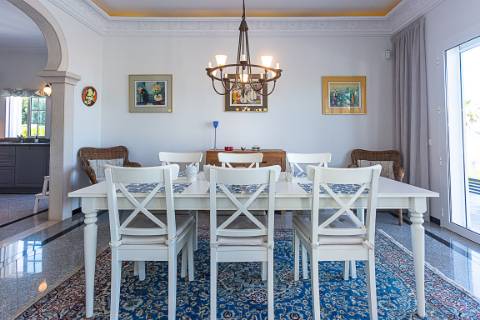 Moradia Exclusiva T4 com Vista Mar e Cidade em Tavira