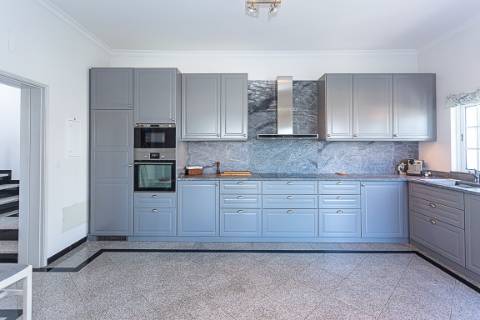 Moradia Exclusiva T4 com Vista Mar e Cidade em Tavira