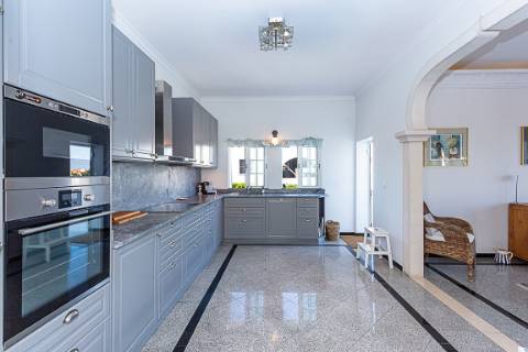 Moradia Exclusiva T4 com Vista Mar e Cidade em Tavira