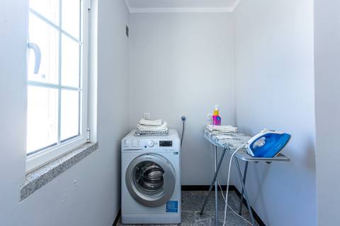 Moradia Exclusiva T4 com Vista Mar e Cidade em Tavira