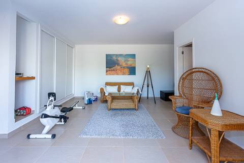 Moradia Exclusiva T4 com Vista Mar e Cidade em Tavira