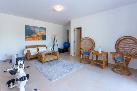 Moradia Exclusiva T4 com Vista Mar e Cidade em Tavira