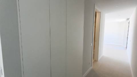 Apartamento T2 em condomínio com piscina e garagem em Cabanas de Tavira