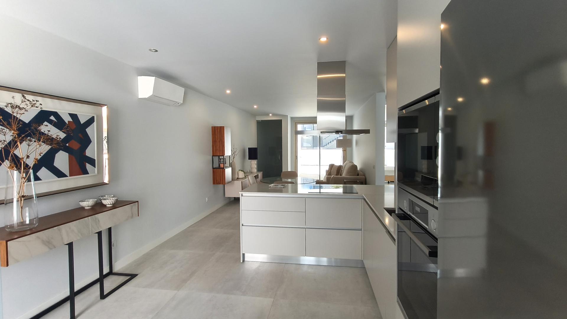 Apartamento T2 em ultimo andar com piscina e garagem em Cabanas de Tavira