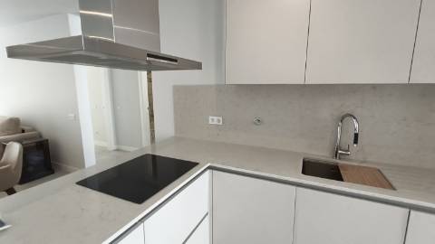 Apartamento T2 com piscina e garagem em Cabanas de Tavira