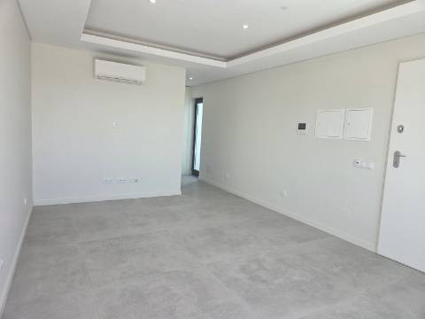 Apartamento com duas varandas para venda em Cabanas de Tavira
