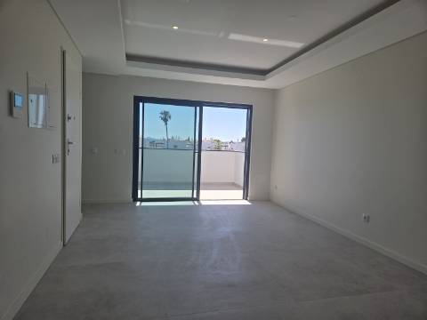 Apartamento com duas varandas para venda em Cabanas de Tavira