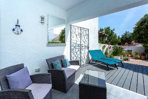 Moradia T2 com jardim e terraço em Cabanas de Tavira