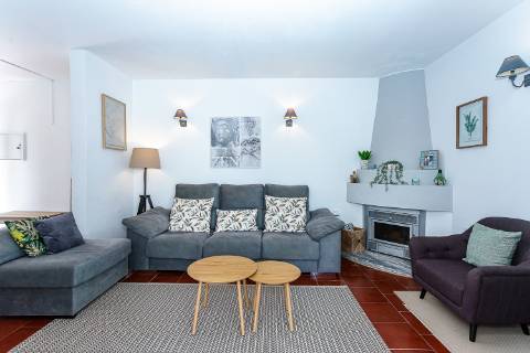 Moradia T2 com jardim e terraço em Cabanas de Tavira