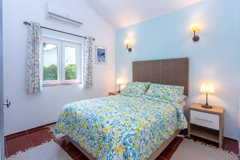 Moradia T2 com jardim e terraço em Cabanas de Tavira