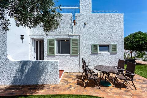 Moradia T2 com jardim e terraço em Cabanas de Tavira