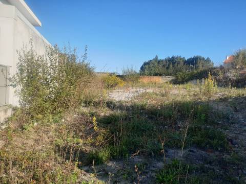 Terreno (Lote) para construção moradia geminada