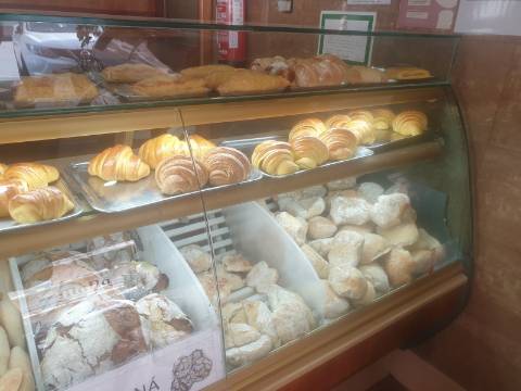 Padaria / Pastelaria Oliveira do Bairro para venda de trespasse