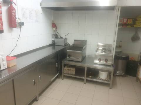 Padaria / Pastelaria Oliveira do Bairro para venda de trespasse