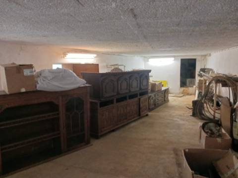 Pavilhão industrial - Oiã