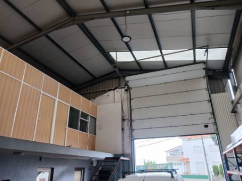 Pavilhão industrial - Oiã