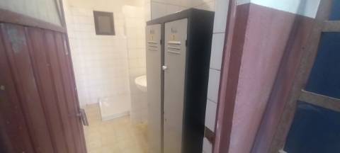 Armazém para arrendar em Oliveira do Bairro