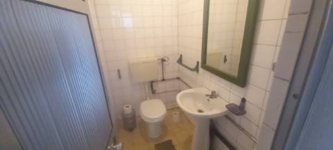 Armazém para arrendar em Oliveira do Bairro