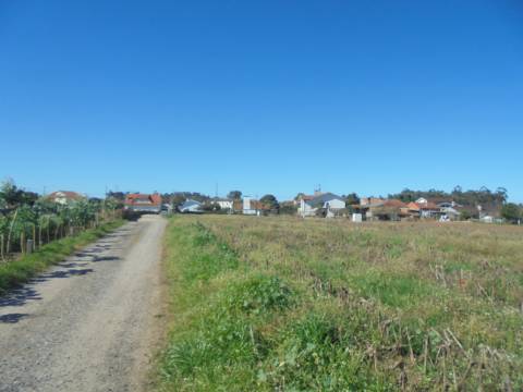 Terreno Arredores de Oiã