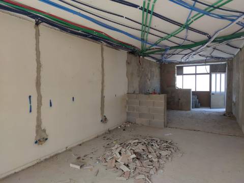 Moradia T3 em renovação