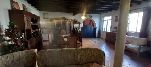 Moradia / Anexos Arredores de Sangalhos