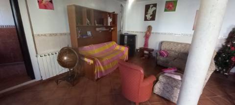 Moradia / Anexos Arredores de Sangalhos