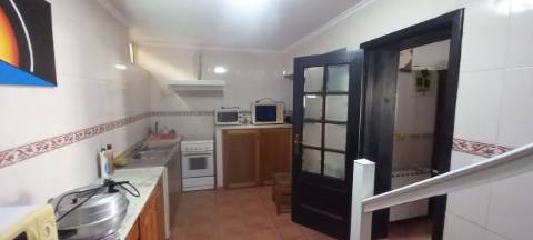 Moradia / Anexos Arredores de Sangalhos