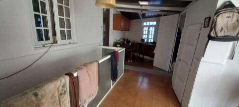 Moradia / Anexos Arredores de Sangalhos