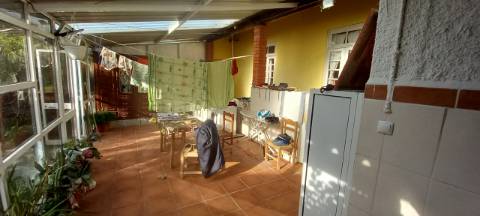 Moradia / Anexos Arredores de Sangalhos