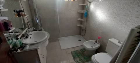 Moradia / Anexos Arredores de Sangalhos