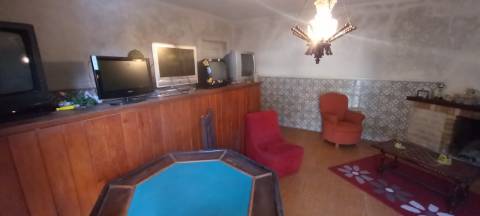 Moradia / Anexos Arredores de Sangalhos