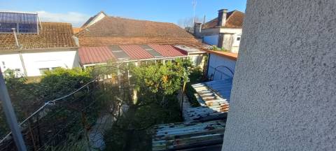 Moradia / Anexos Arredores de Sangalhos