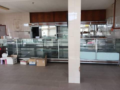 Loja para venda em Bustos