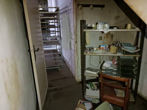 Loja para venda em Bustos