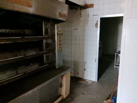 Loja para venda em Bustos