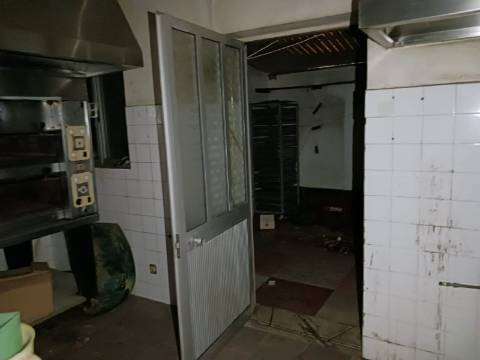 Loja para venda em Bustos