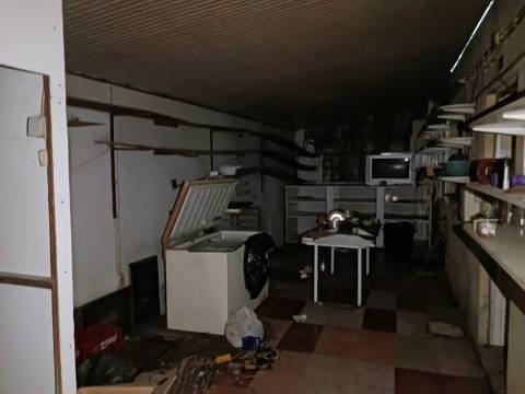 Loja para venda em Bustos