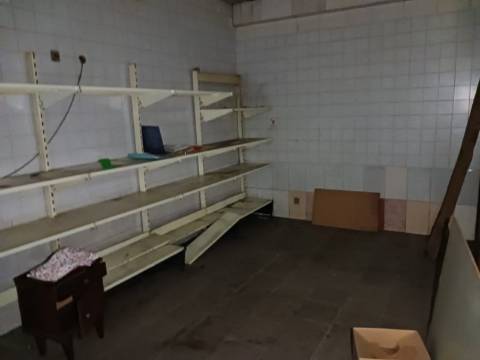 Loja para venda em Bustos