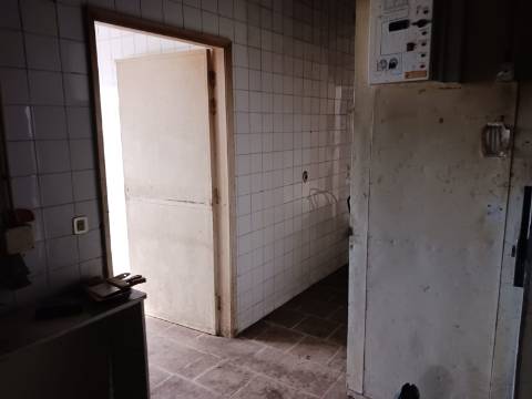 Loja para venda em Bustos