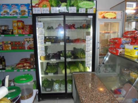 Loja a poucos minutos da Palhaça para trespasse