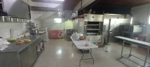 Trespasse de Pastelaria/Padaria perto de Oliveira do Bairro